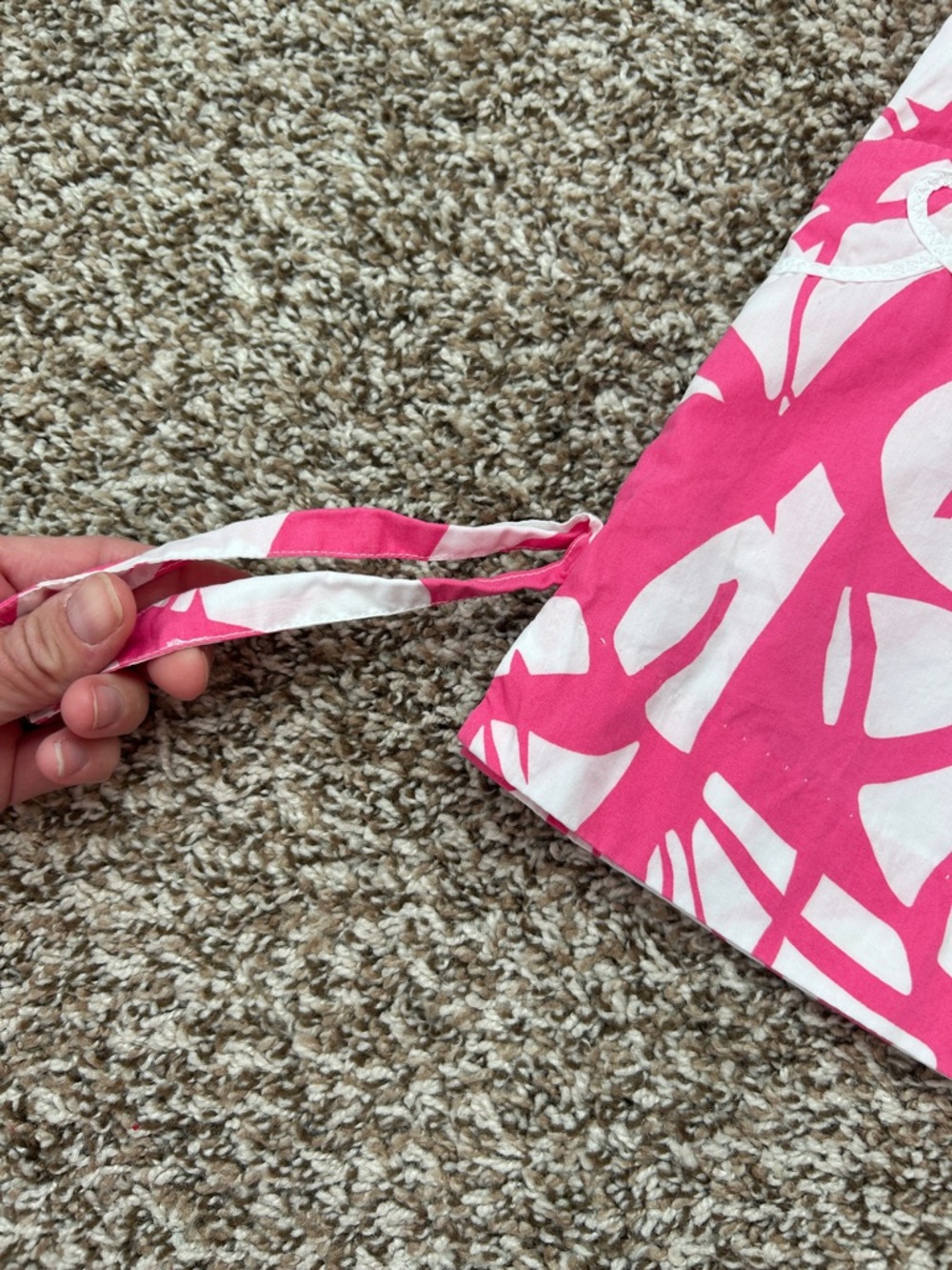 Lilly Pulitzer Pink and White Floral Sleeveless Tropical Shift Dress- Girls 6 - Picture 5 of 8